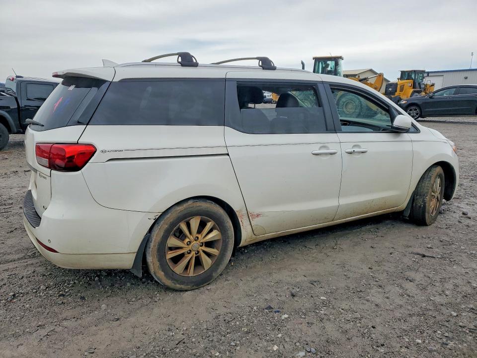 51418746 :رقم المزاد ، KNDMB5C14G6208712 vin ، 2016 Kia Sedona مزاد بيع