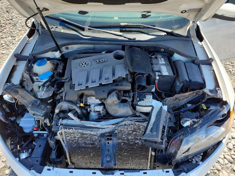 51373996 :رقم المزاد ، 1VWBN7A37EC077124 vin ، 2014 Volkswagen Passat مزاد بيع