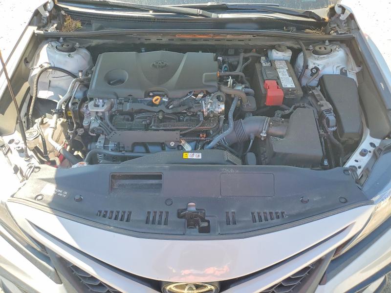 50130376 :رقم المزاد ، 4T1S11AK3NU045327 vin ، 2022 Toyota Camry مزاد بيع