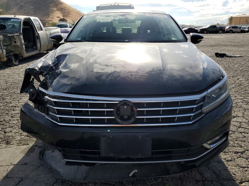 Продаж на аукціоні авто 2018 Volkswagen Passat, vin: 1VWBA7A38JC002356, номер лоту: 49612436