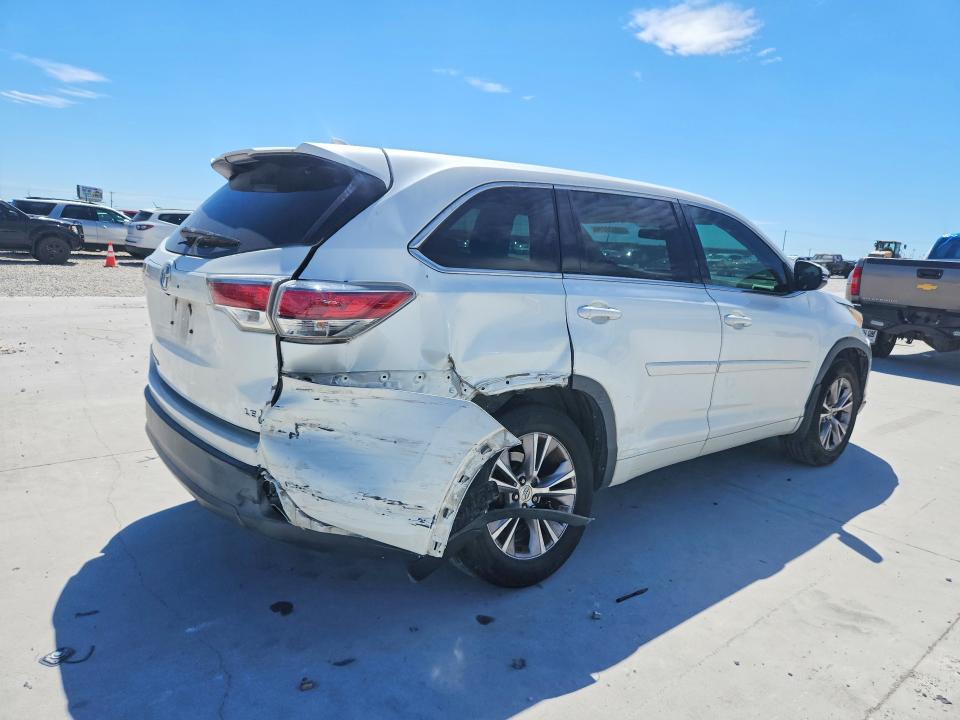 Продажа на аукционе авто 2015 Toyota Highlander, vin: 5TDZKRFH4FS117699, номер лота: 49020996
