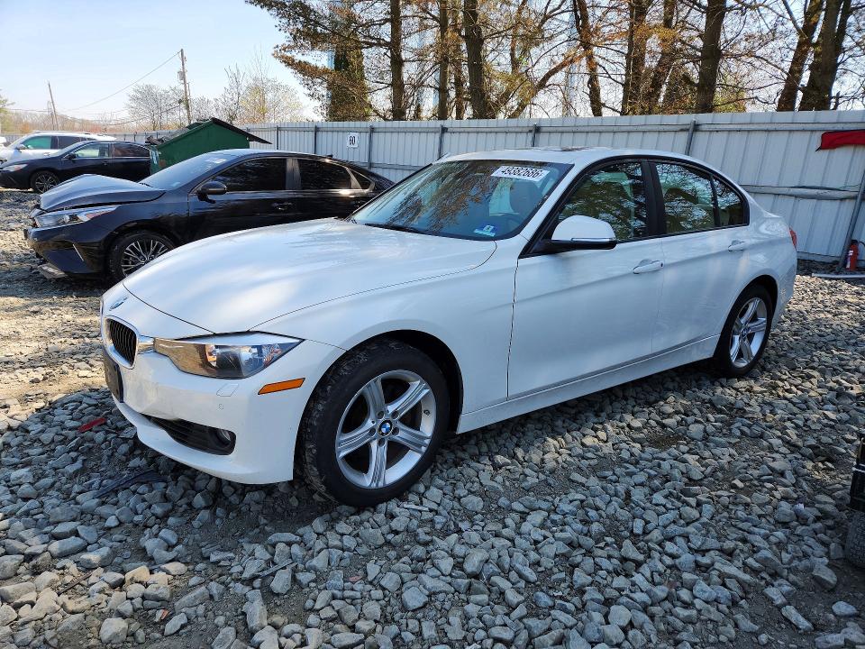 2015 Bmw 328 მანქანა იყიდება აუქციონზე, vin: WBA3B5C5XFF961980, აუქციონის ნომერი: 49382686
