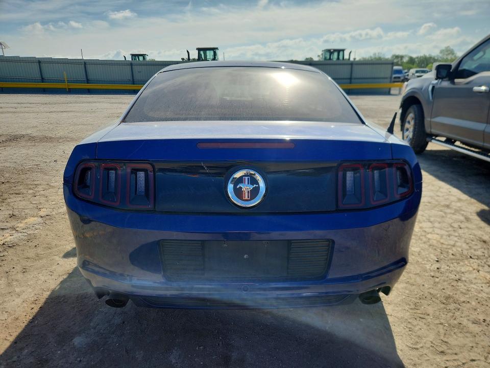 2014 Ford Mustang მანქანა იყიდება აუქციონზე, vin: 1ZVBP8AM6E5229228, აუქციონის ნომერი: 49832446
