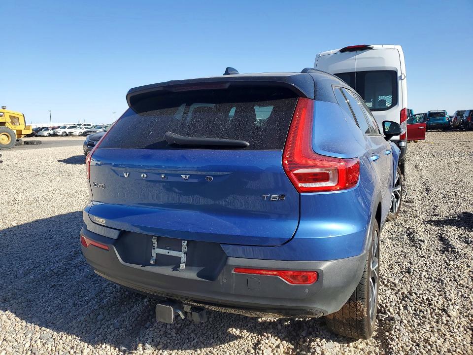 50564466 :رقم المزاد ، YV4162UM9M2492854 vin ، 2021 Volvo Xc40 مزاد بيع