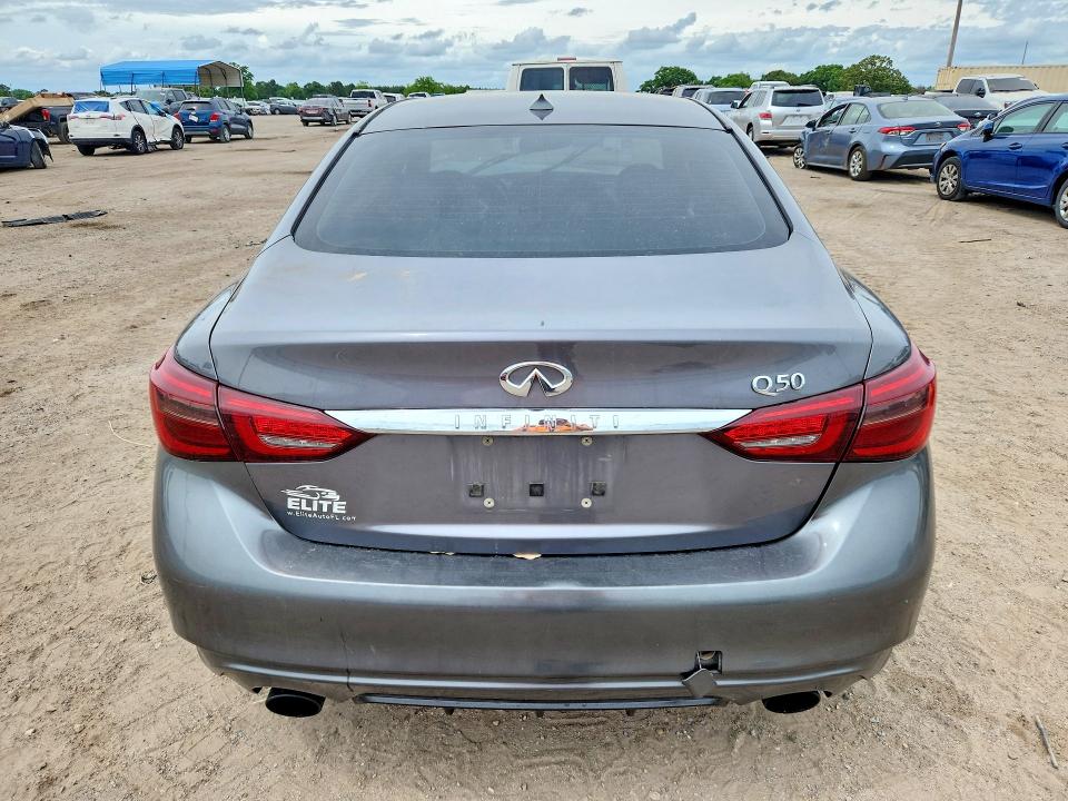 50903376 :رقم المزاد ، JN1EV7AP9JM590868 vin ، 2018 Infiniti Q50 مزاد بيع