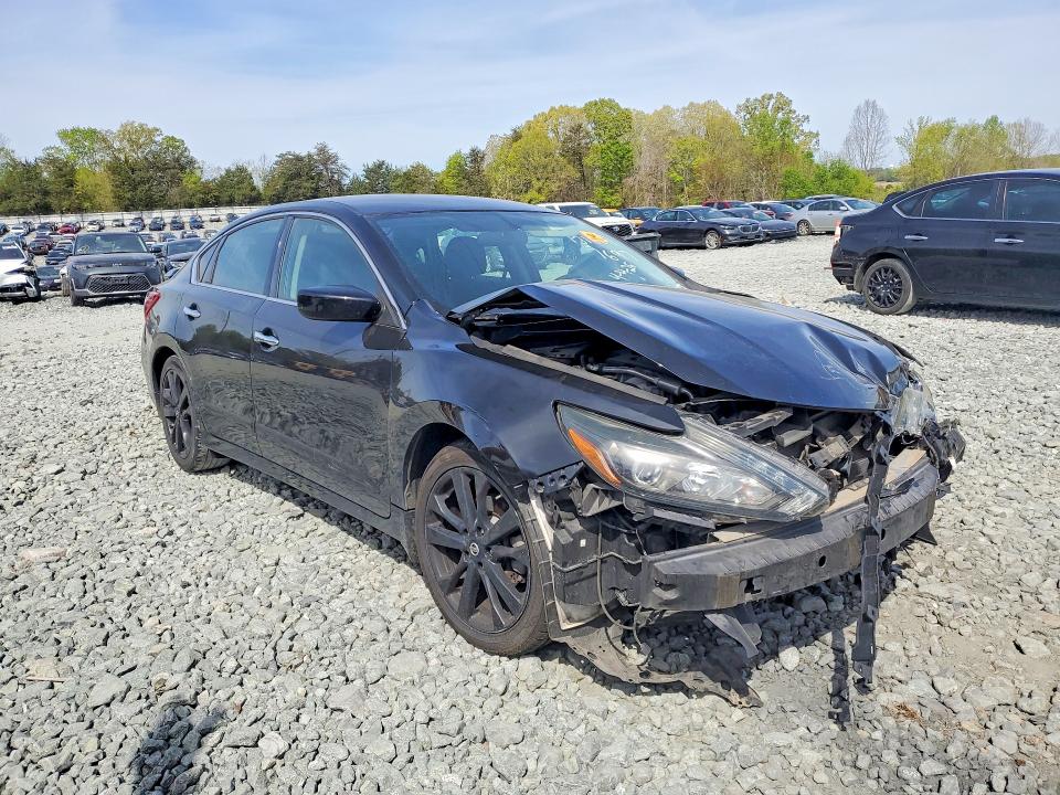 2017 Nissan Altima მანქანა იყიდება აუქციონზე, vin: 1N4AL3AP8HC237697, აუქციონის ნომერი: 49244366