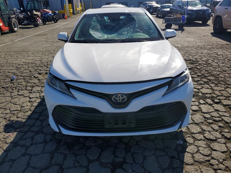 Продажа на аукционе авто 2018 Toyota Camry, vin: 4T1B31HK5JU508403, номер лота: 50470866