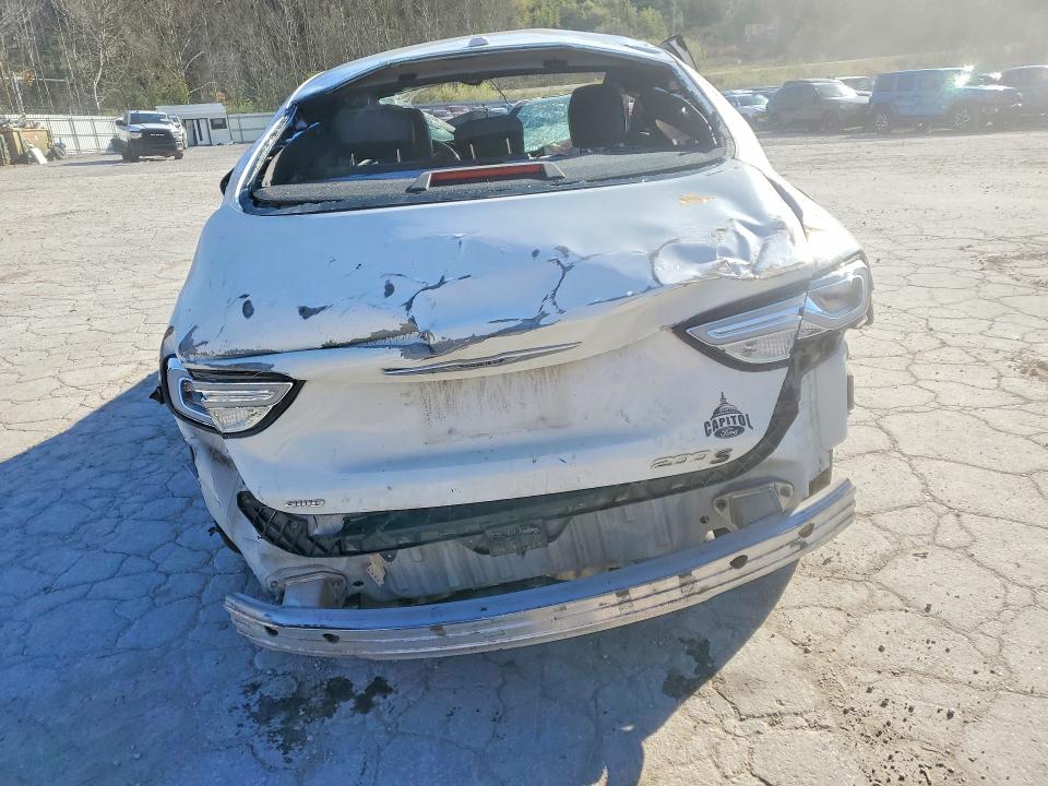 2016 Chrysler 200 მანქანა იყიდება აუქციონზე, vin: 1C3CCCDG5GN170689, აუქციონის ნომერი: 48418376