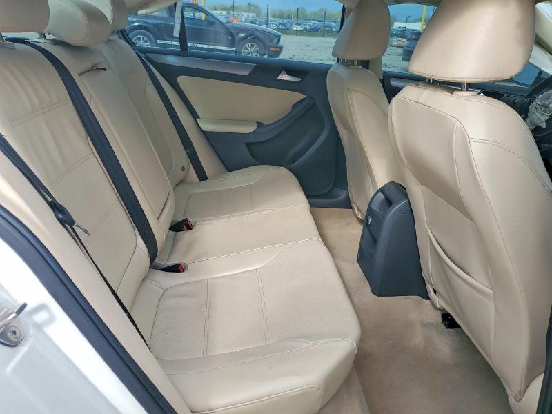 Продажа на аукционе авто 2015 Volkswagen Jetta, vin: 3VWLA7AJ6FM283713, номер лота: 49256456