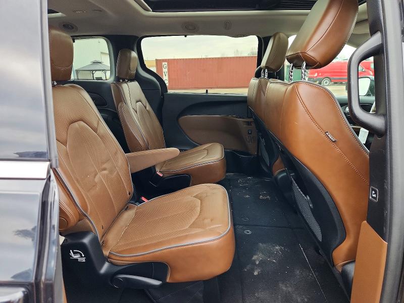50089846 :رقم المزاد ، 2C4RC1GG5HR593394 vin ، 2017 Chrysler Pacifica مزاد بيع