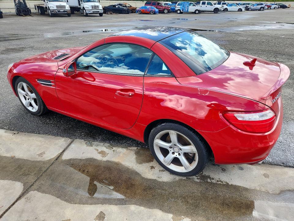 Aukcja sprzedaży 2012 Mercedes-benz Slk, vin: WDDPK4HA4CF034818, numer aukcji: 50821976
