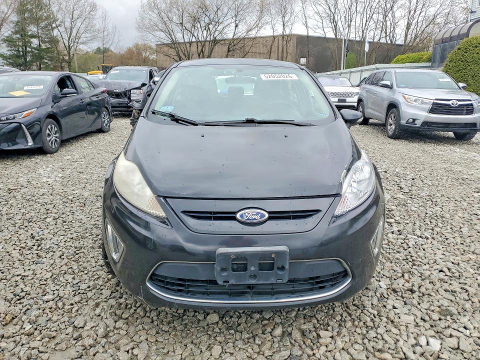 52052026 :رقم المزاد ، 3FADP4FJ5BM124260 vin ، 2011 Ford Fiesta مزاد بيع