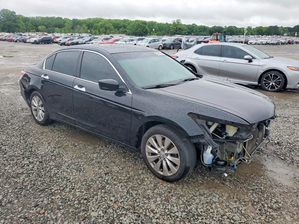 50959496 :رقم المزاد ، 1HGCP3F83BA026064 vin ، 2011 Honda Accord مزاد بيع