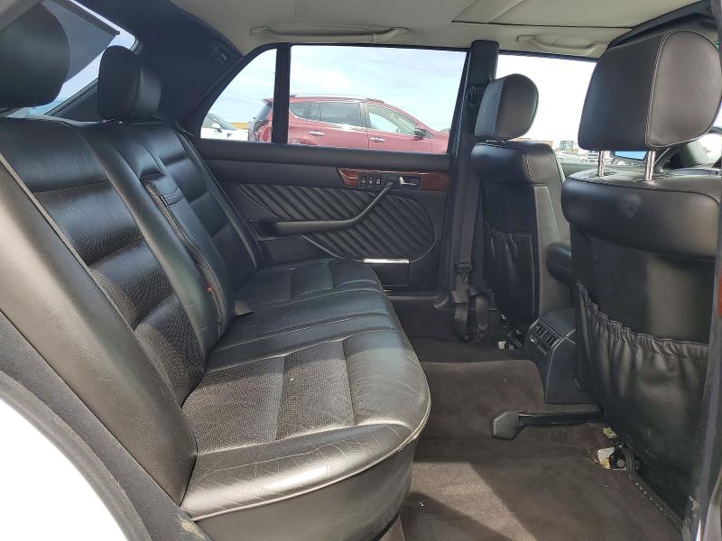 Продаж на аукціоні авто 1990 Mercedes Benz 560, vin: WDB1260391A537423, номер лоту: 49578636
