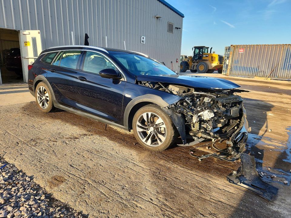 50363246 :رقم المزاد ، W04GU8SX1J1109424 vin ، 2018 Buick Regal Tourx مزاد بيع