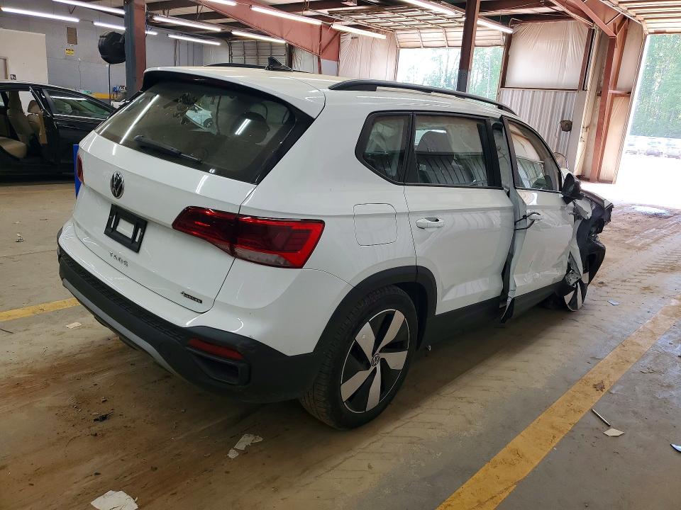 49493426 :رقم المزاد ، 3VV8X7B26RM017970 vin ، 2024 Volkswagen Taos مزاد بيع