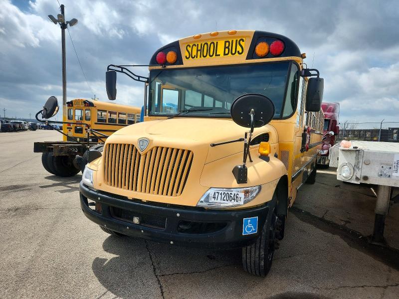 47120646 :رقم المزاد ، 4DRBUAAN8BB253082 vin ، 2011 Ic Corporation Ce Series School مزاد بيع