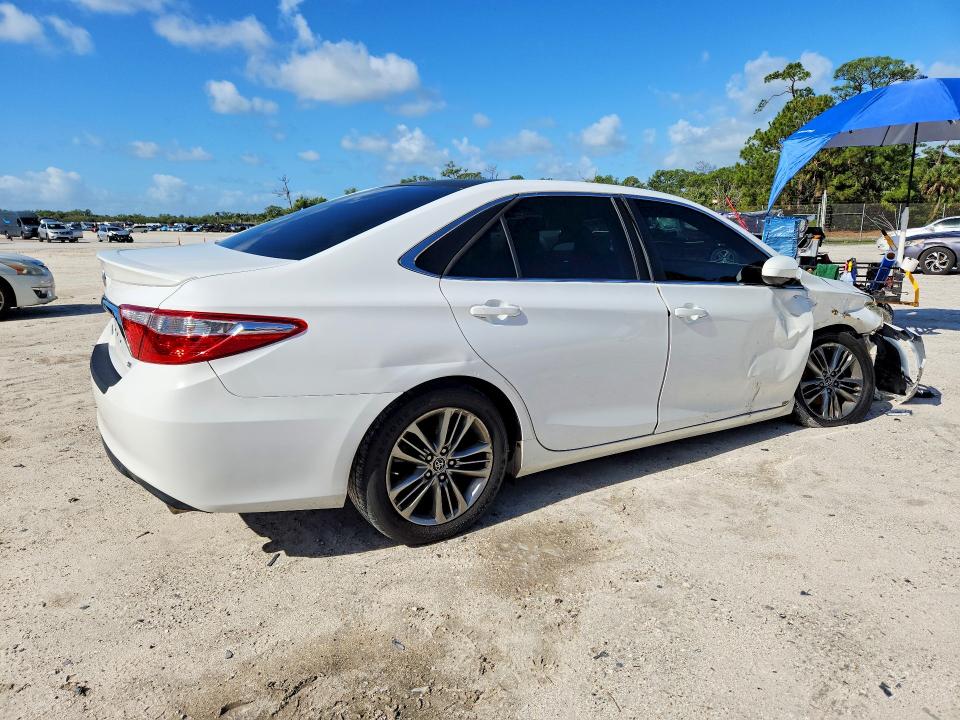 2015 Toyota Camry მანქანა იყიდება აუქციონზე, vin: 4T1BF1FK6FU490849, აუქციონის ნომერი: 49435146