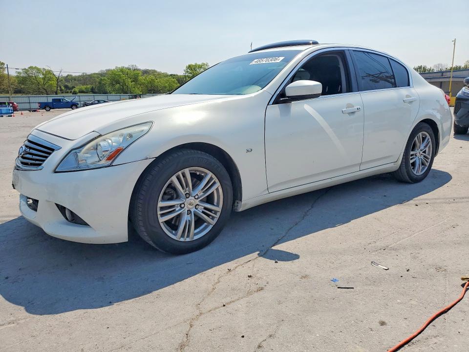 48570306 :رقم المزاد ، JN1CV6AP2FM503725 vin ، 2015 Infiniti Q40 مزاد بيع