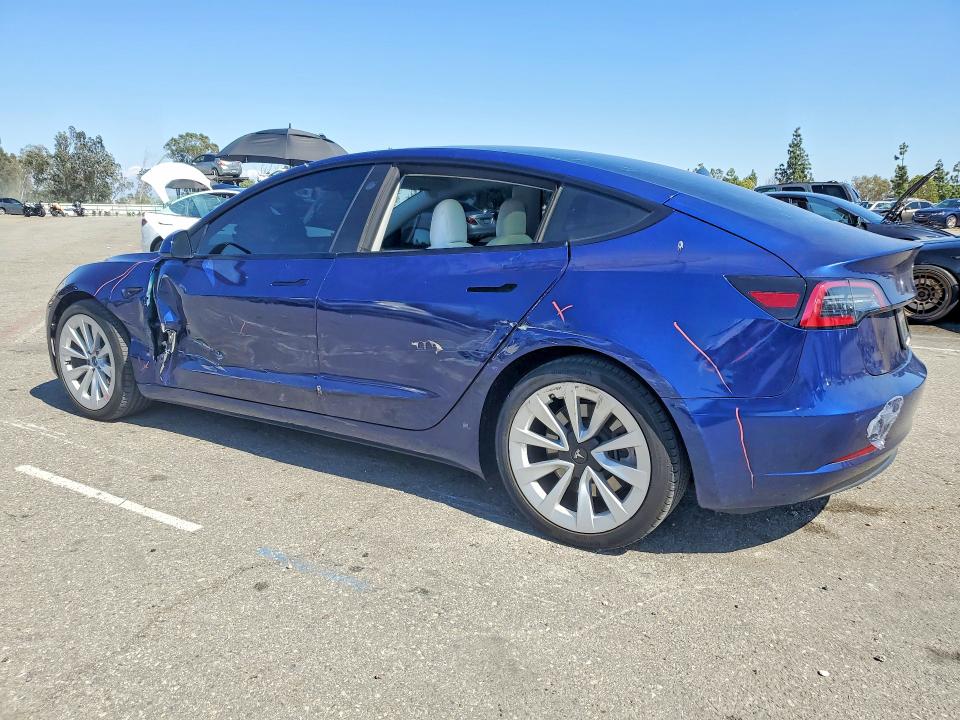 49773426 :رقم المزاد ، 5YJ3E1EA5NF356247 vin ، 2022 Tesla Model 3 مزاد بيع