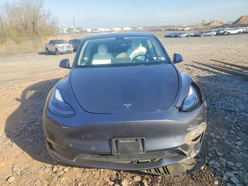 49796526 :رقم المزاد ، 7SAYGDEE4RA215731 vin ، 2024 Tesla Model Y مزاد بيع