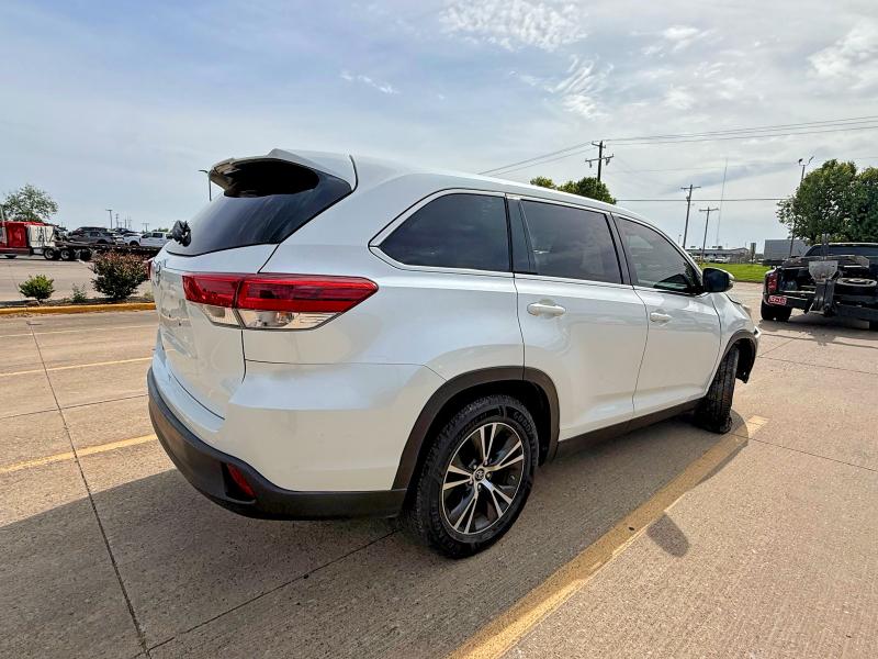 Продажа на аукционе авто 2019 Toyota Highlander, vin: 5TDZARFH9KS043130, номер лота: 52251726