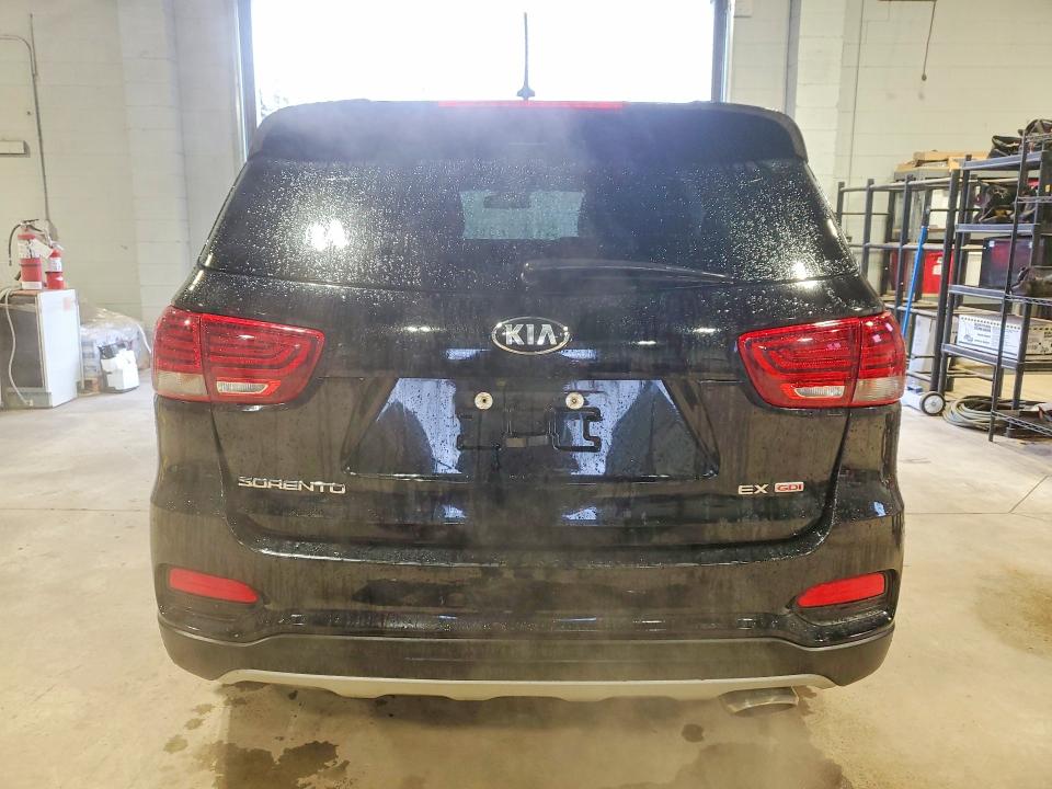 Продажа на аукционе авто 2019 Kia Truck/van Sorento Ex 4dr Awd, vin: 5XYPHDA36KG593304, номер лота: 49398486