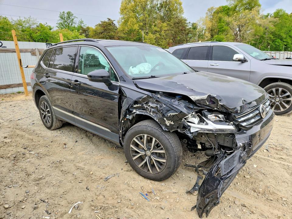 Продаж на аукціоні авто 2018 Volkswagen Tiguan, vin: 3VV2B7AX8JM198575, номер лоту: 50000206