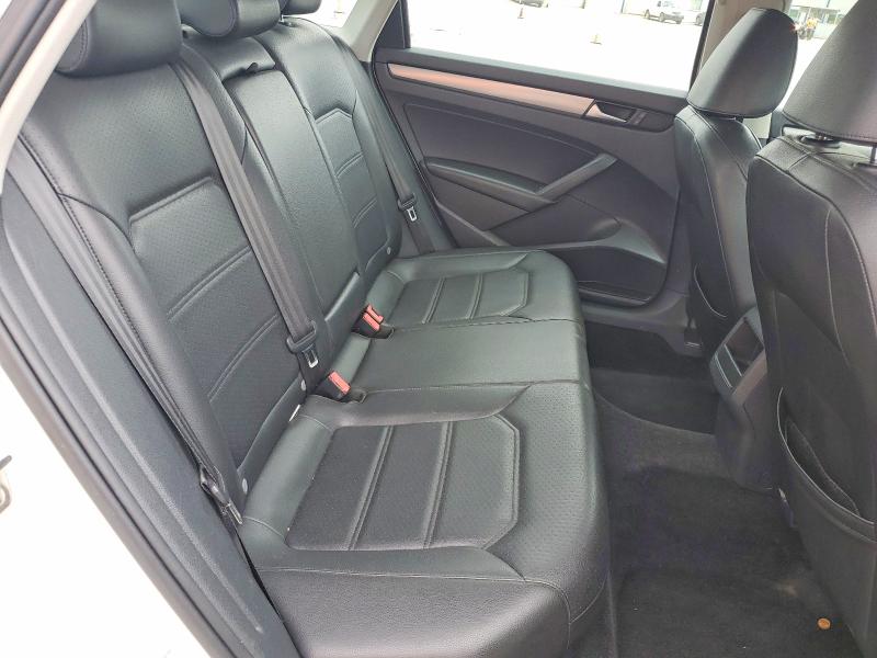 49544086 :رقم المزاد ، 1VWAT7A30FC075587 vin ، 2015 Volkswagen Passat مزاد بيع