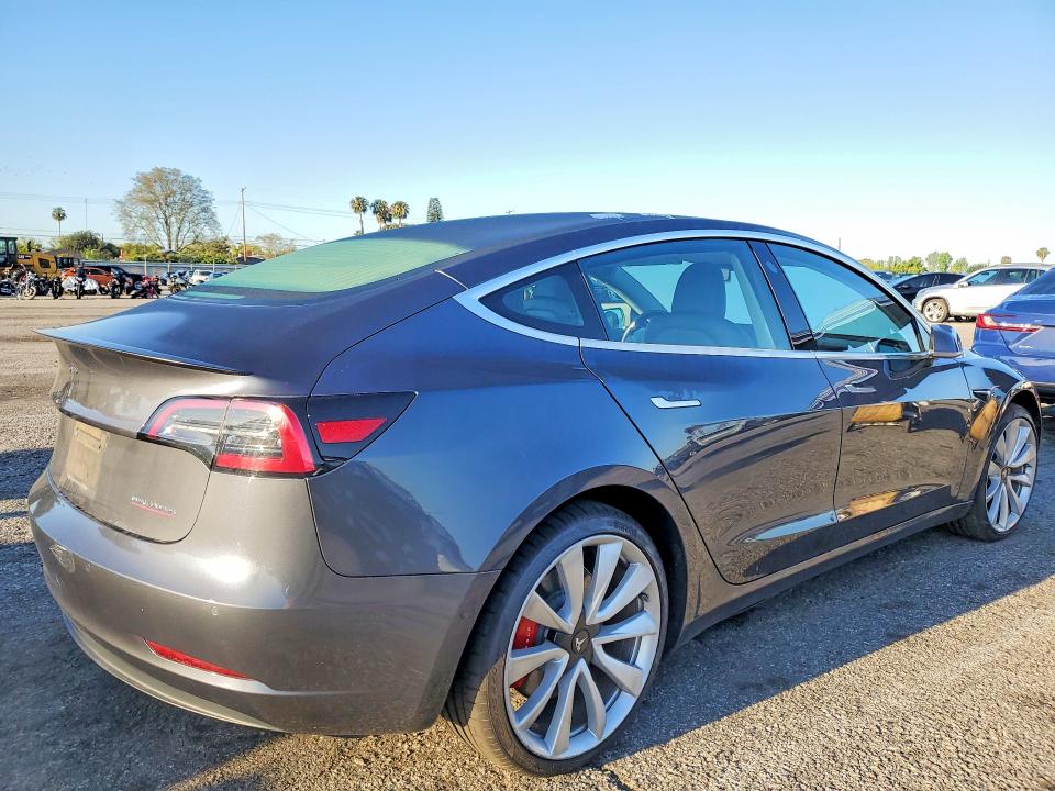 Продажа на аукционе авто 2019 Tesla Model 3, vin: 5YJ3E1EB3KF368000, номер лота: 49829966