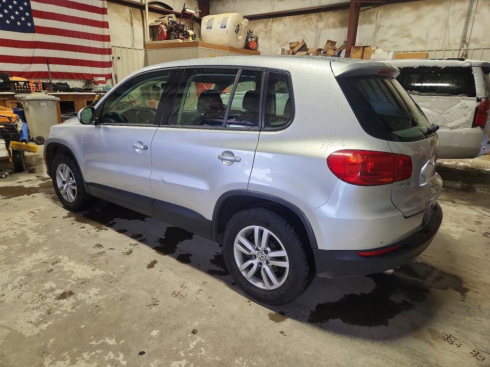 51138216 :رقم المزاد ، WVGBV3AX3EW547643 vin ، 2014 Volkswagen Tiguan مزاد بيع