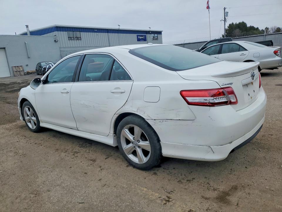 2011 Toyota Camry მანქანა იყიდება აუქციონზე, vin: 4T1BF3EK1BU638526, აუქციონის ნომერი: 48472276