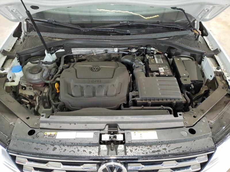 51489046 :رقم المزاد ، 3VV2B7AX7MM098942 vin ، 2021 Volkswagen Tiguan مزاد بيع