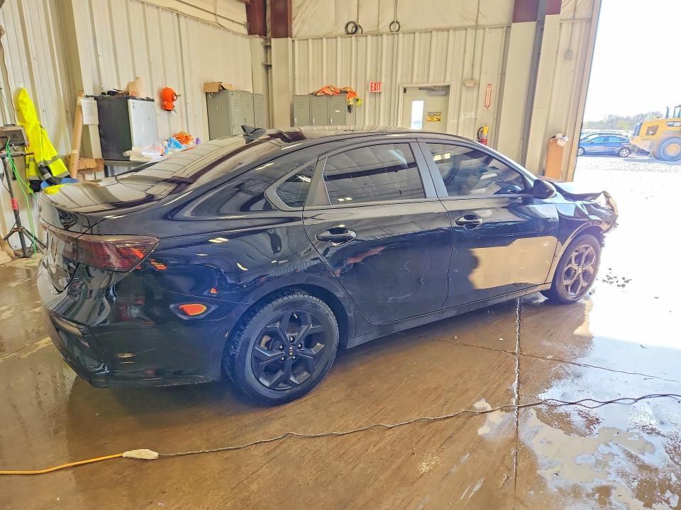 50477926 :رقم المزاد ، 3KPF24AD2ME273371 vin ، 2021 Kia Forte مزاد بيع
