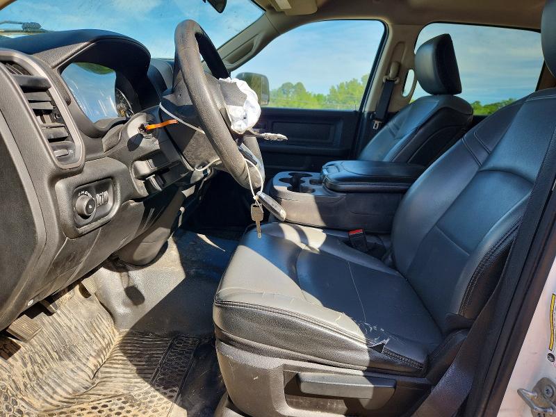 49121236 :رقم المزاد ، 3C6UR4HJ1KG678211 vin ، 2019 Ram 2500 مزاد بيع