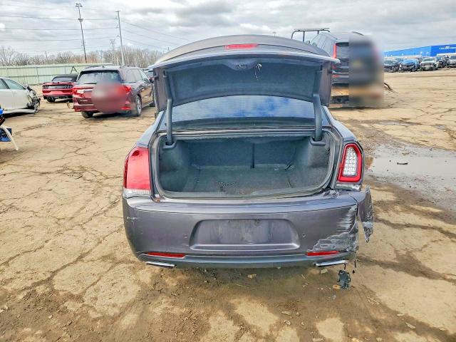 47266046 :رقم المزاد ، 2C3CCAGG0JH141438 vin ، 2018 Chrysler 300 مزاد بيع