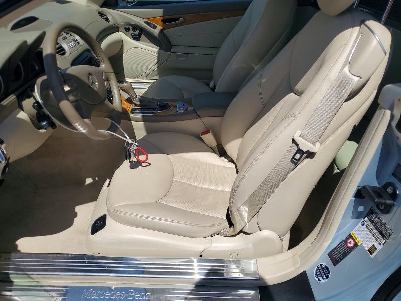51250126 :رقم المزاد ، WDBSK71F58F141703 vin ، 2008 Mercedes-benz Sl-class Sl550 مزاد بيع
