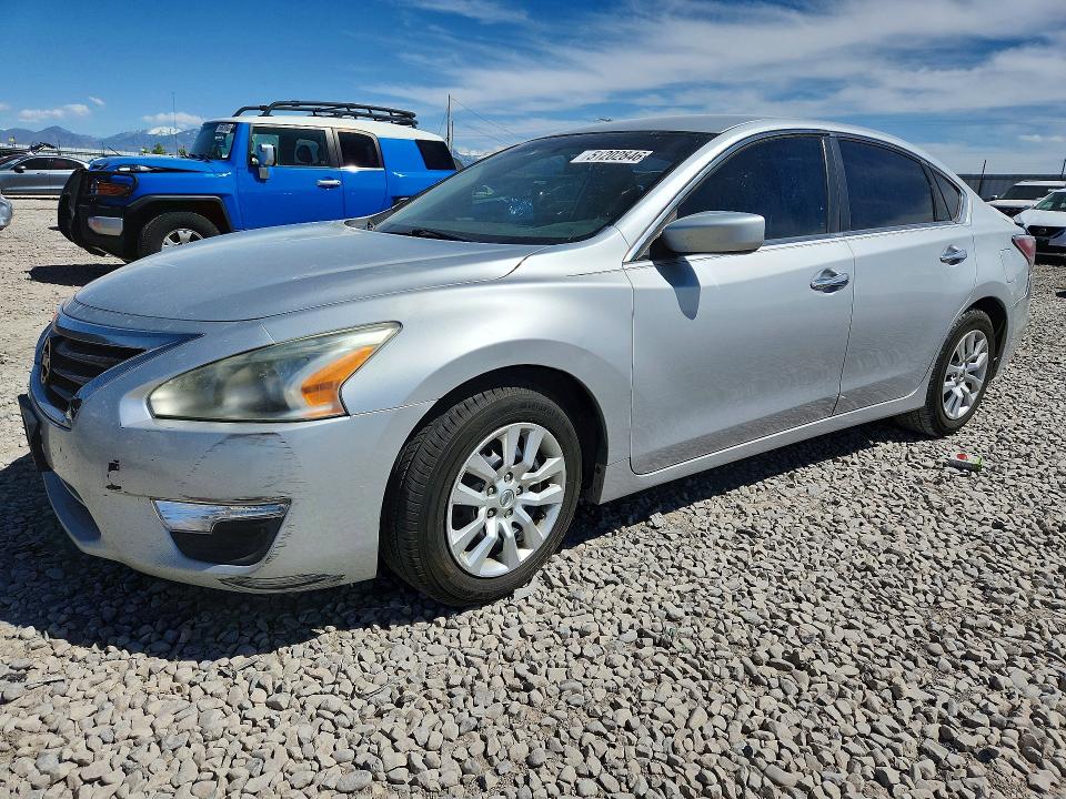 Продажа на аукционе авто 2015 Nissan Altima, vin: 1N4AL3AP4FC447548, номер лота: 52171266