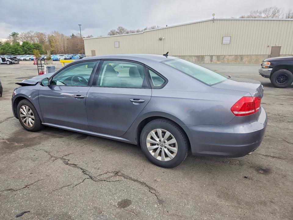 50595066 :رقم المزاد ، 1VWAH7A35CC085058 vin ، 2012 Volkswagen Passat مزاد بيع