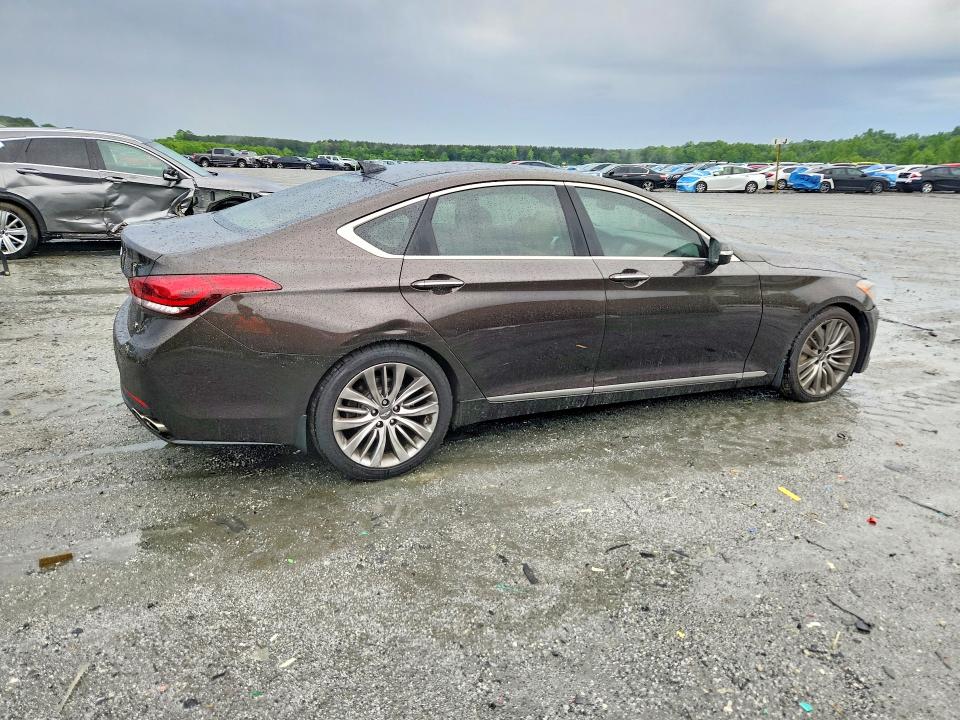 2015 Hyundai Genesis მანქანა იყიდება აუქციონზე, vin: KMHGN4JF7FU061028, აუქციონის ნომერი: 51621876