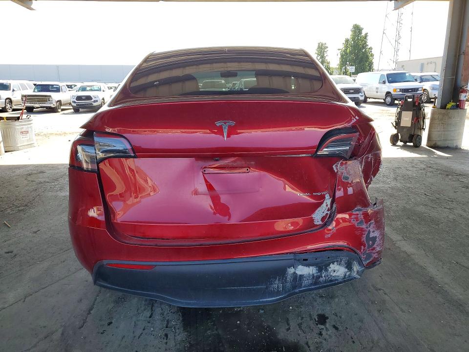 50347656 :رقم المزاد ، 7SAYGAEE5RF069275 vin ، 2024 Tesla Model Y مزاد بيع