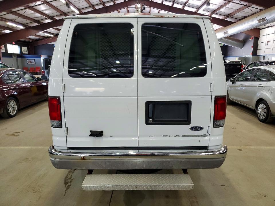 51632156 :رقم المزاد ، 1FTSS34L43HB41152 vin ، 2003 Ford Econoline مزاد بيع