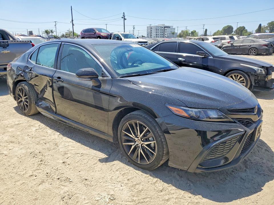2024 Toyota Camry მანქანა იყიდება აუქციონზე, vin: 4T1G11AK9RU916095, აუქციონის ნომერი: 51142146