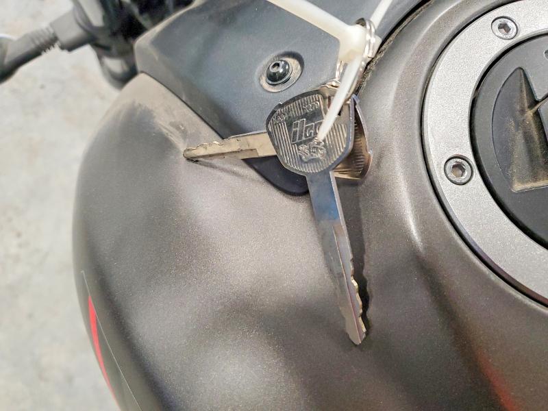 47881526 :رقم المزاد ، JKAENED17MDA27330 vin ، 2021 Kawasaki En650 مزاد بيع