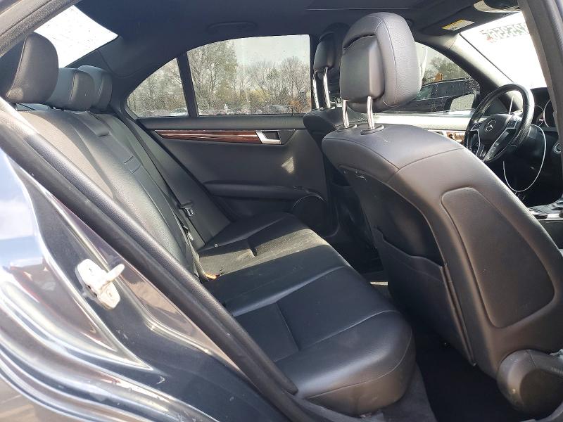 2014 Mercedes-benz C მანქანა იყიდება აუქციონზე, vin: WDDGF4HB9EA955364, აუქციონის ნომერი: 50825356