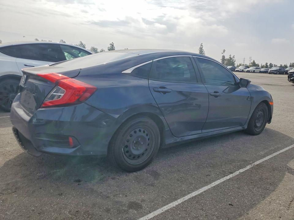 49575666 :رقم المزاد ، 19XFC2F59HE060815 vin ، 2017 Honda Civic مزاد بيع