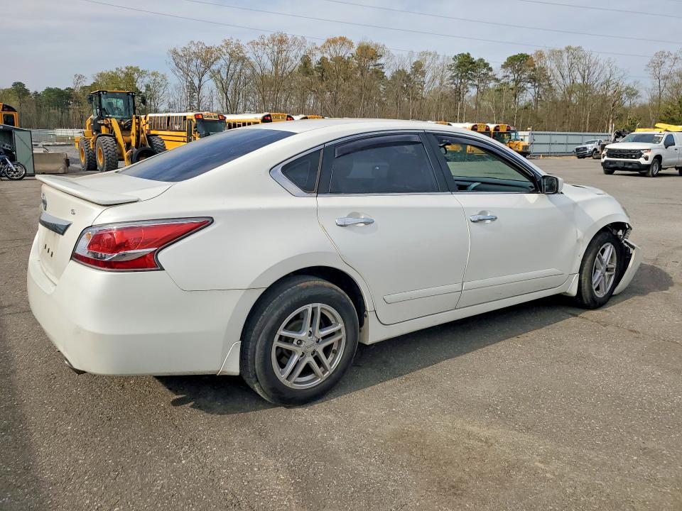 Продаж на аукціоні авто 2015 Nissan Altima, vin: 1N4AL3APXFC193280, номер лоту: 49834776