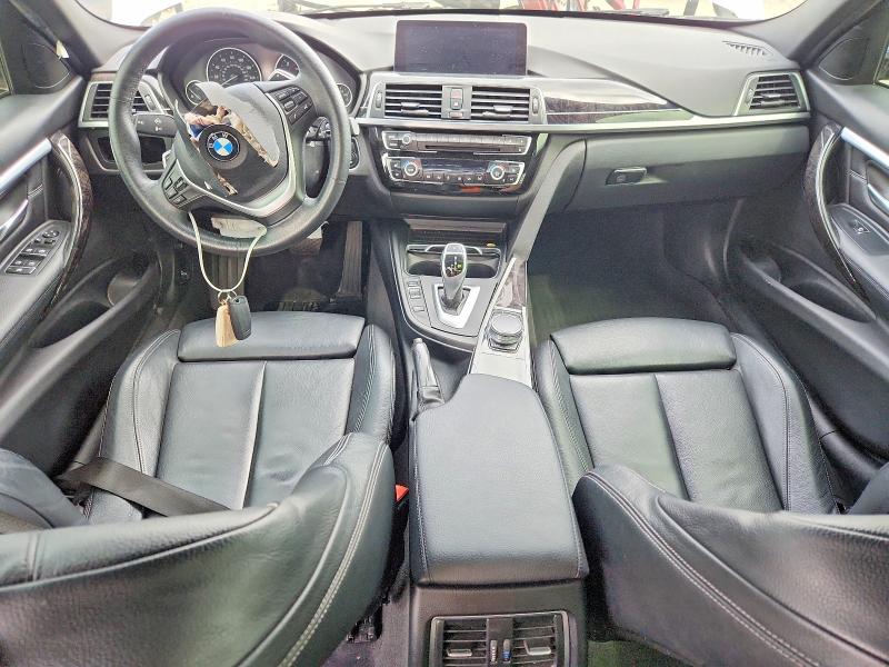 49444516 :رقم المزاد ، WBA8D9G34HNU65436 vin ، 2017 Bmw 330 مزاد بيع