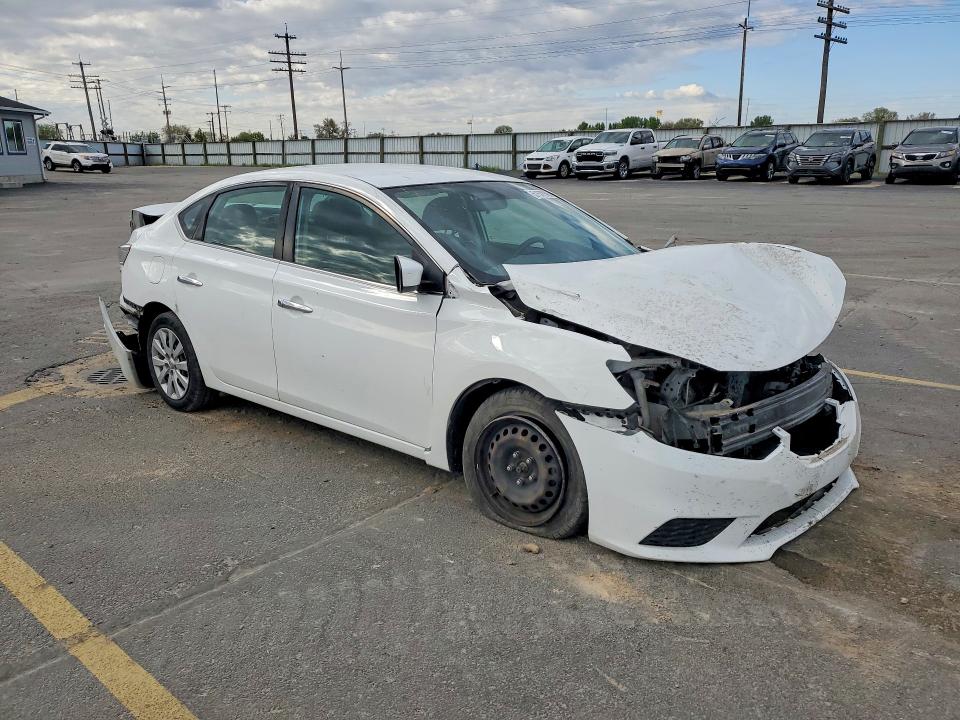 51572396 :رقم المزاد ، 3N1AB7APXJY256501 vin ، 2018 Nissan Sentra مزاد بيع
