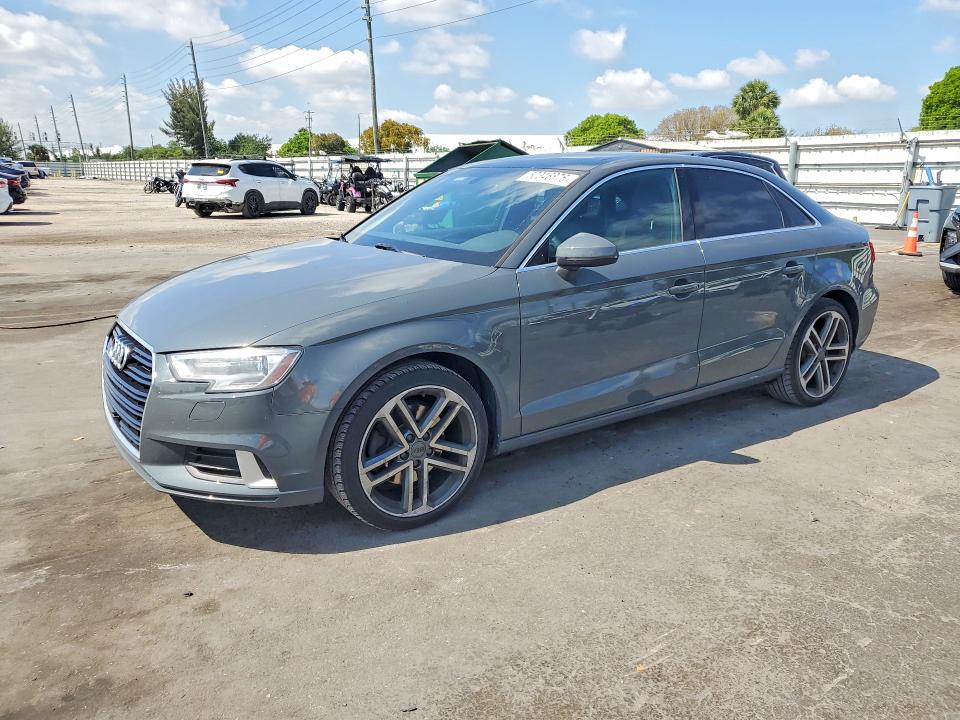 Продаж на аукціоні авто 2019 Audi A3, vin: WAUAUGFFXK1014477, номер лоту: 50346876